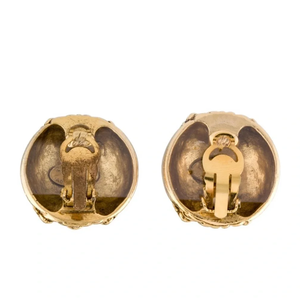 Vintage Chanel CC Clip-On Earrings Gold Tone - Excellent Condition